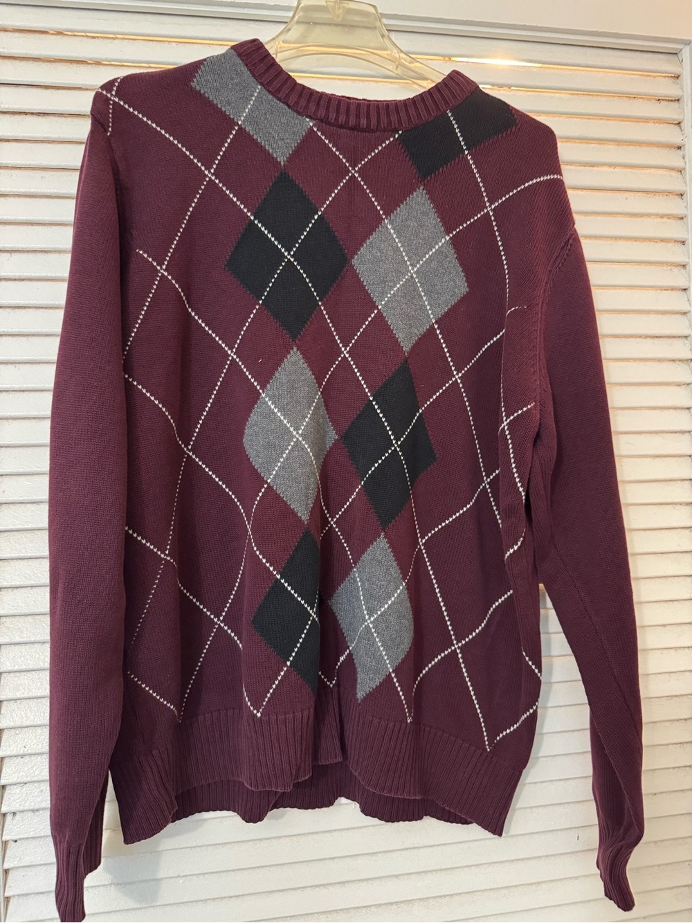 Dockers Men's Burgundy Argyle Crewneck Sweater